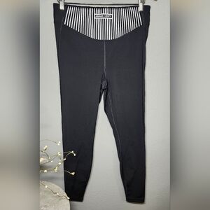 Savage X Fenty Sport Leggings in Black and White